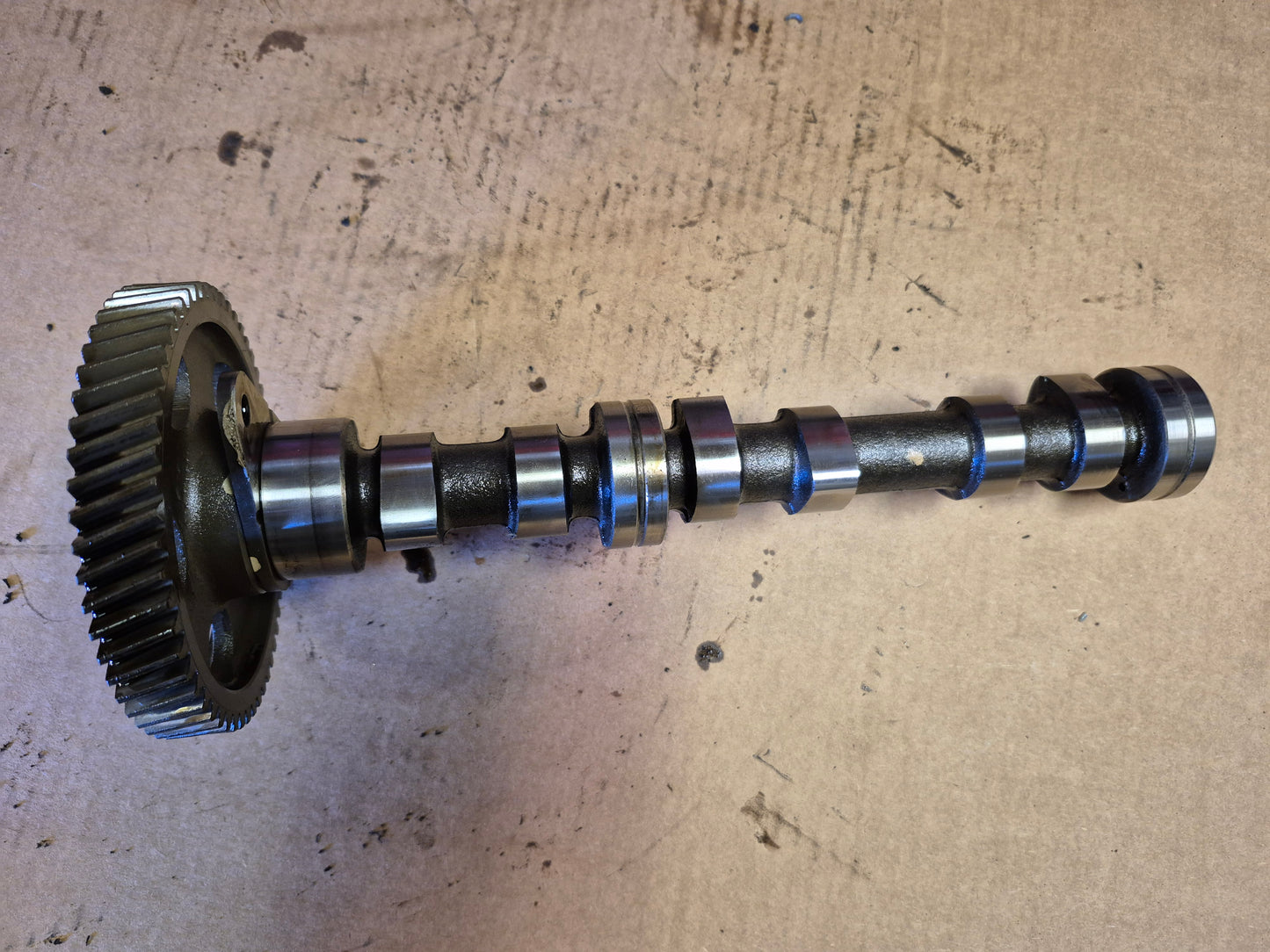 Camshaft and Gear AM878292 John Deere 3215B