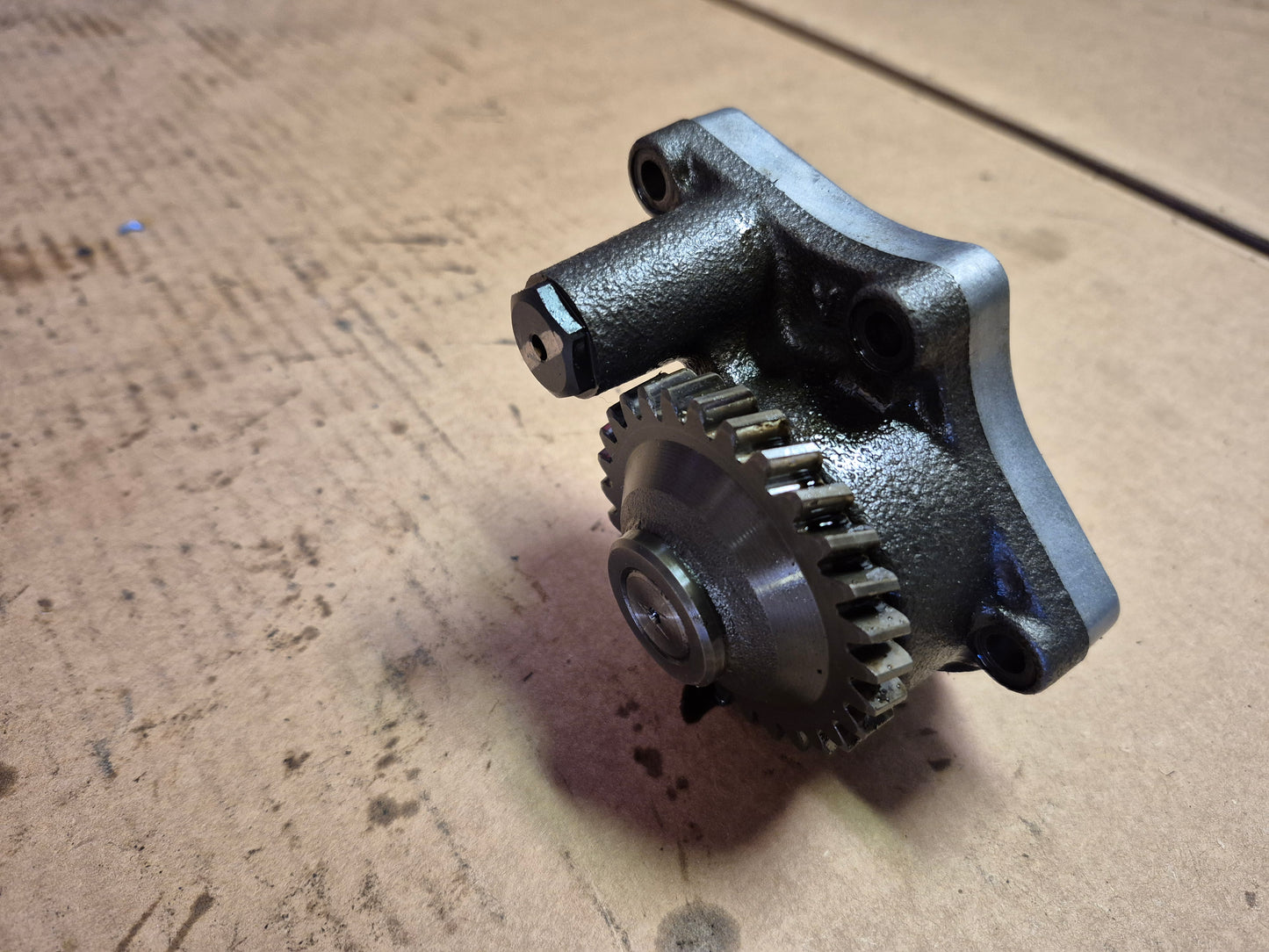 Oil Pump AM878778 John Deere 3215B