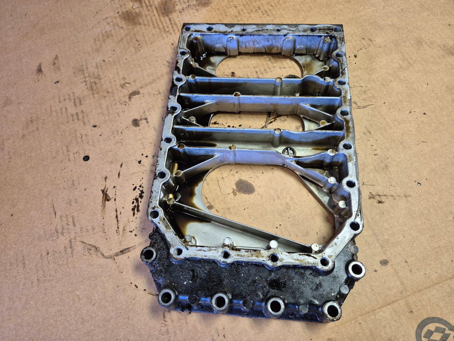 Intermediate Housing M800996 John Deere 3215B