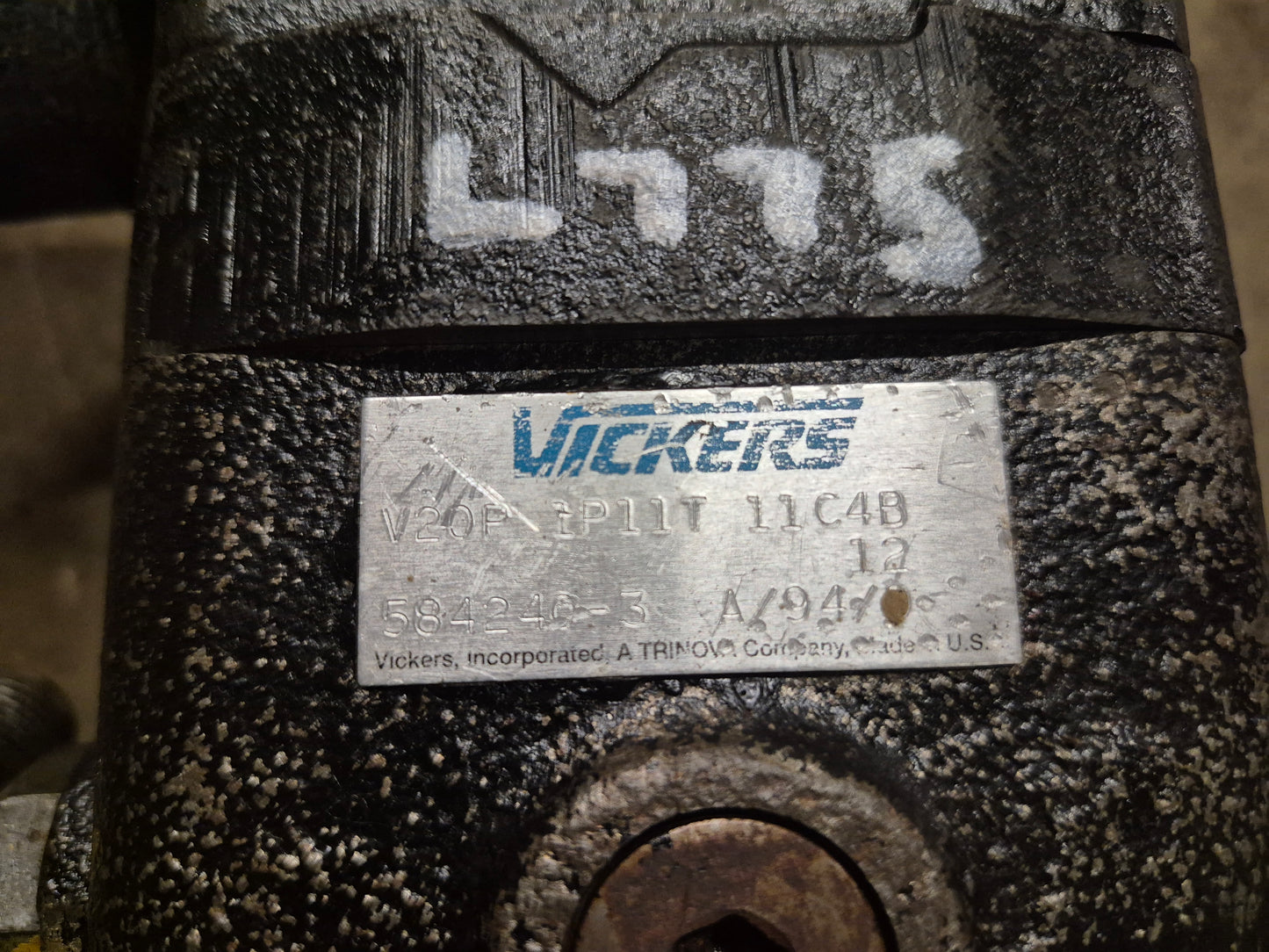 Hydraulic Pump 196963 New Holland L775