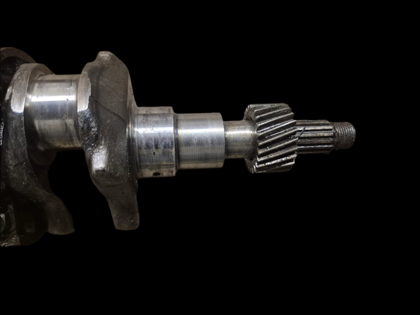 Crankshaft 15261-24110 15549-23010 Kubota D950 Engine