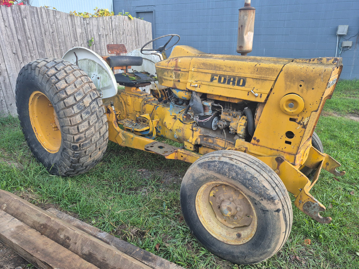 Ford 3500 Industrial Tractor - Dismantled For Parts