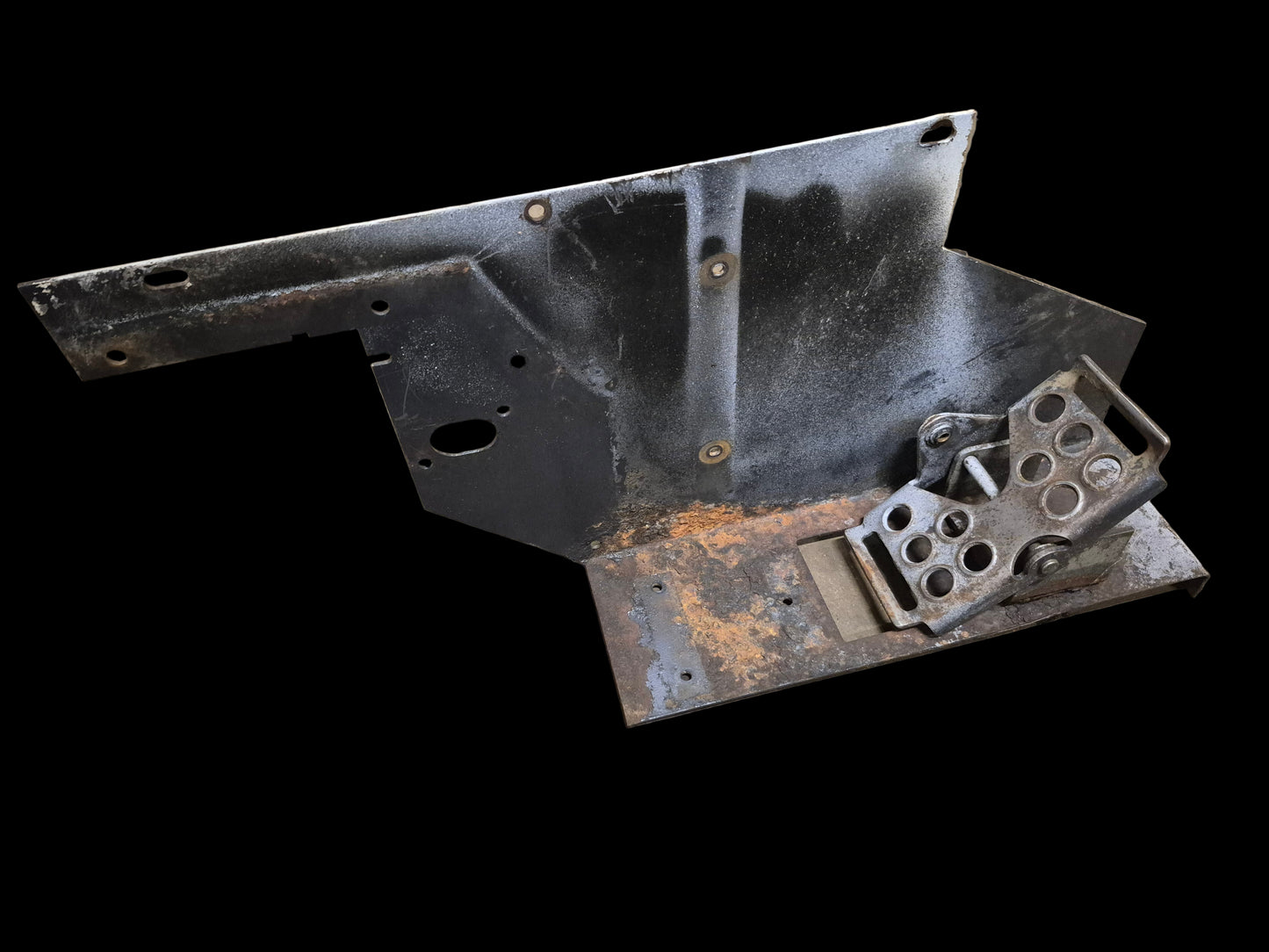 LH Foot Pedal & Sheild 6577931 Bobcat 843 843B