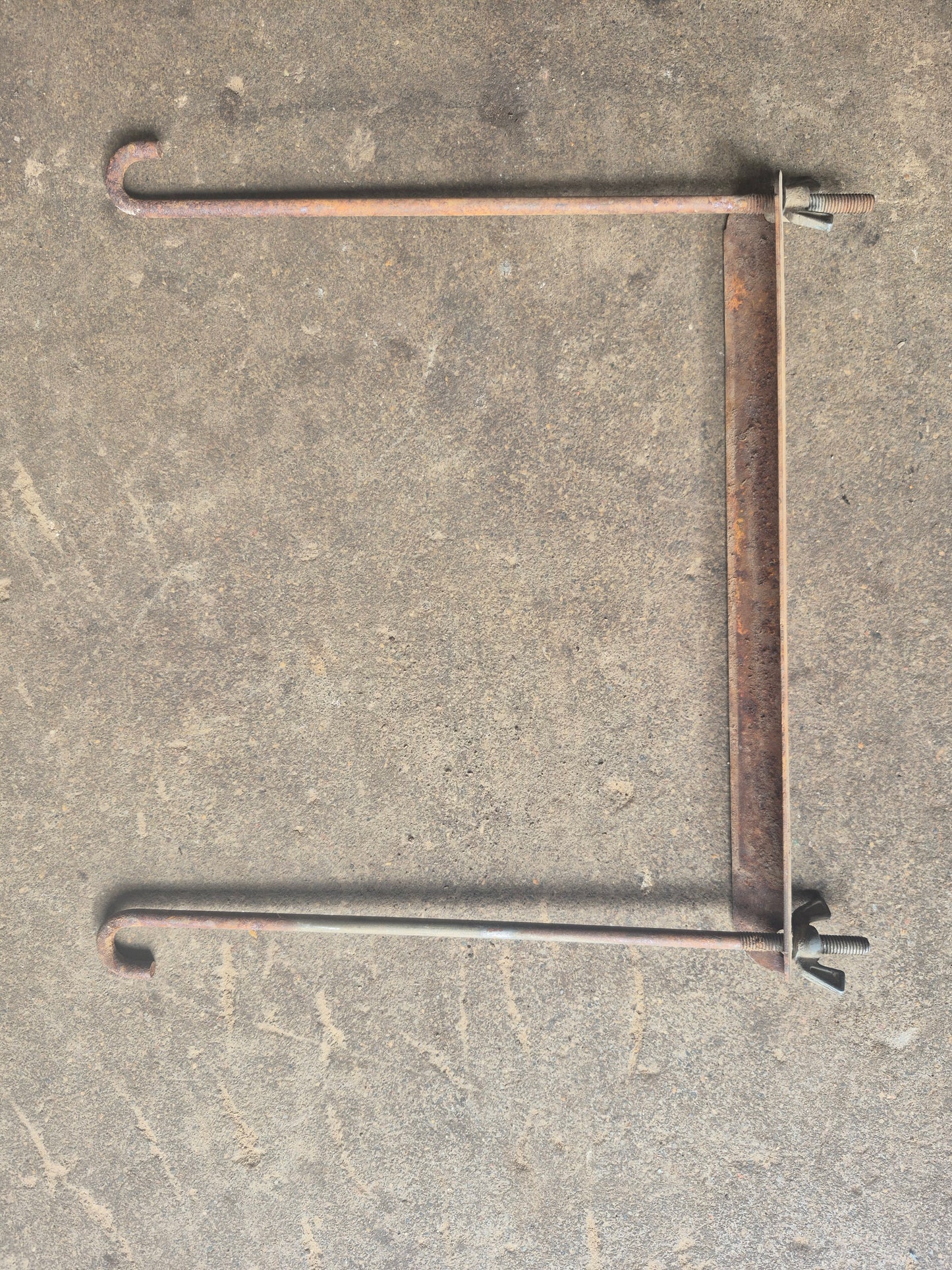 Battery Holdown AM101500, M120206 John Deere 265 Tractor