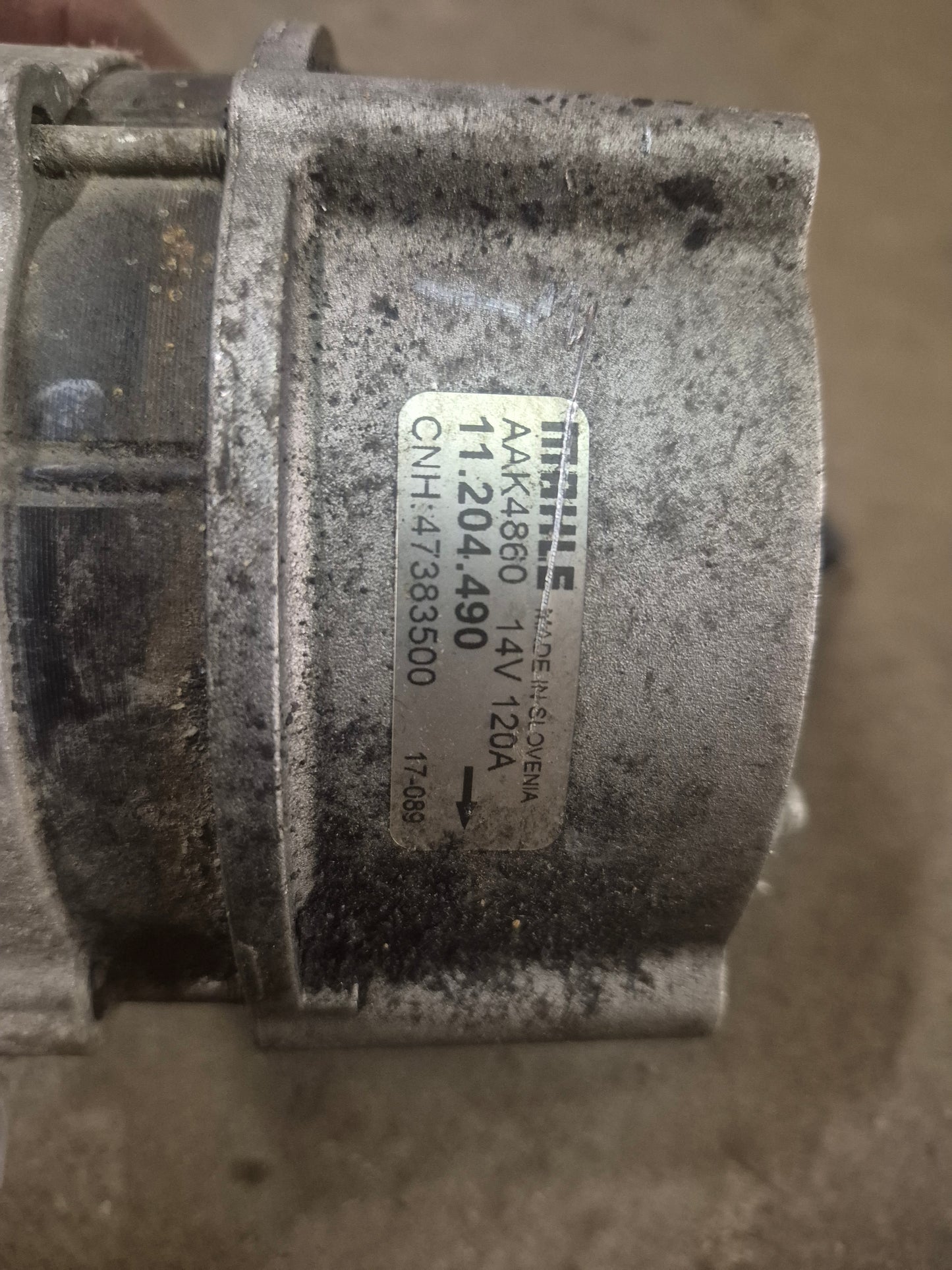 Alternator 47383500 New Holland POWERSTAR 65 75 90 T4.100 F/LP/V T4.105 V/F T4.110 F/V/LP T4.115 T4.120 T4.55 T4.65V T4.75V/F T4.80F/LP T4.80V T4.85F/V T4.90F T4.90LP T4.90V T4.95F/V T4020V T4030N/V T4040F/N/V T4050F/N/V T4060F/N