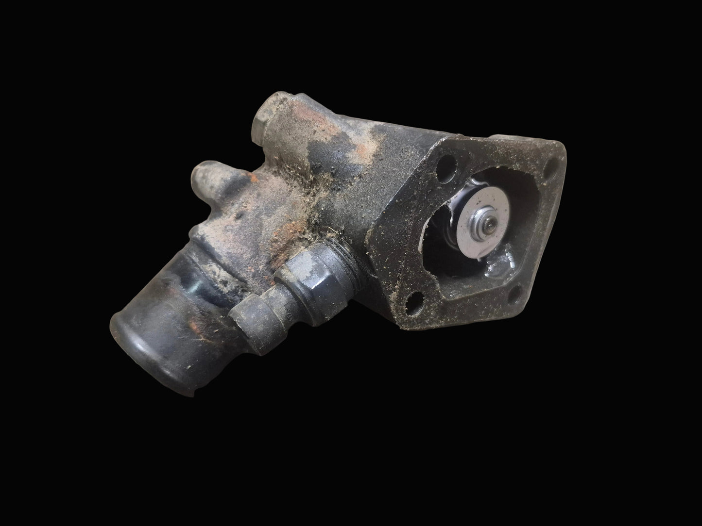 Thermostat Housing 504221036 New Holland T4020 T4020V T4030 T4030F T4030N T4030V T4040F T4040N T4040V TD4040F TD5010 TD5020 TD5030 TK4020F TK4030V