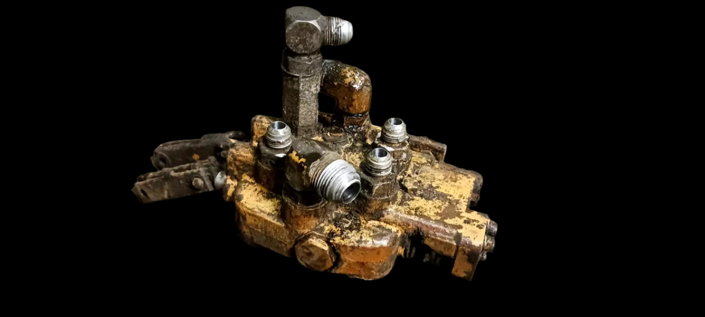 Hydraulic Control Valve D73353 CASE 1830 1835 1835B 1845 1845B 1845S