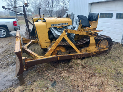 John Deere 2010C Dozer - Dismantled For Parts