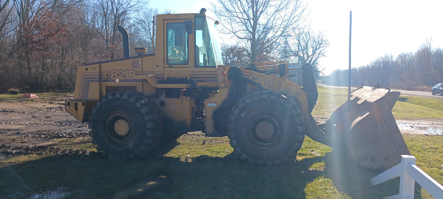 CASE 821B Wheel Loader