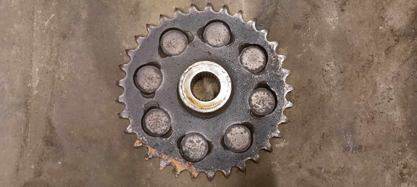 CASE 1835c 1840 Drive Axle Sprocket H435258