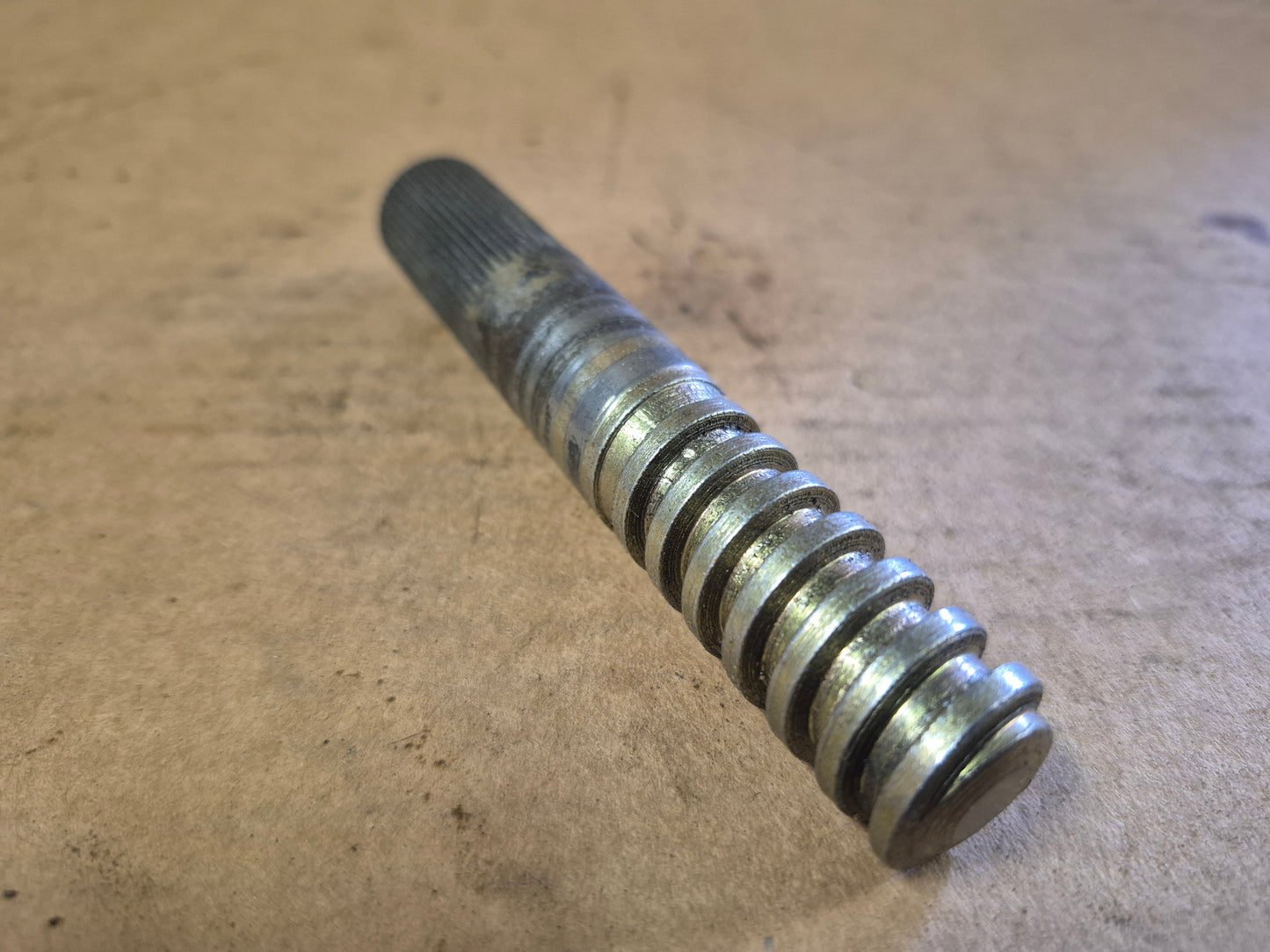 RH Brake Shaft 9822468 New Holland LS170