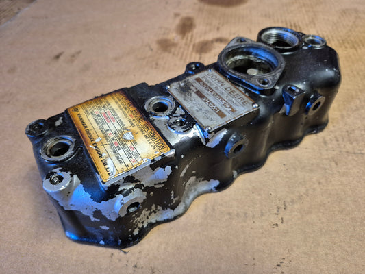 Valve Cover AM875312 John Deere 3215B