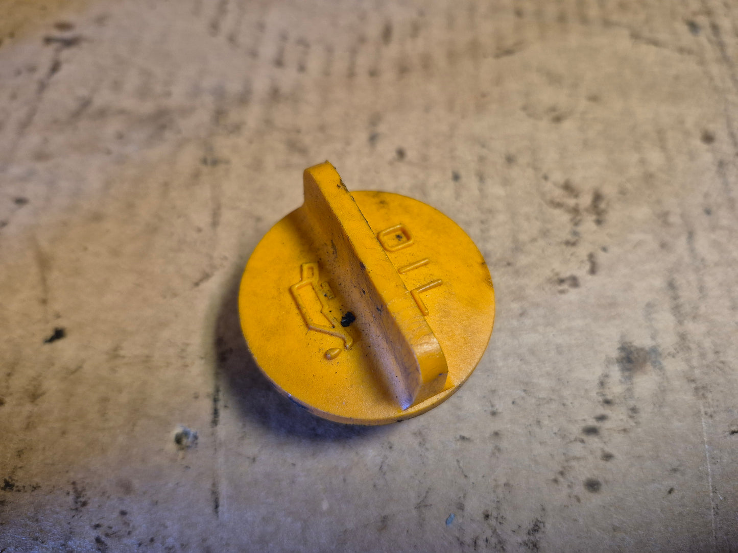 Oil Fill Cap M805710 John Deere 3215B