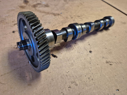 Camshaft and Gear AM878292 John Deere 3215B