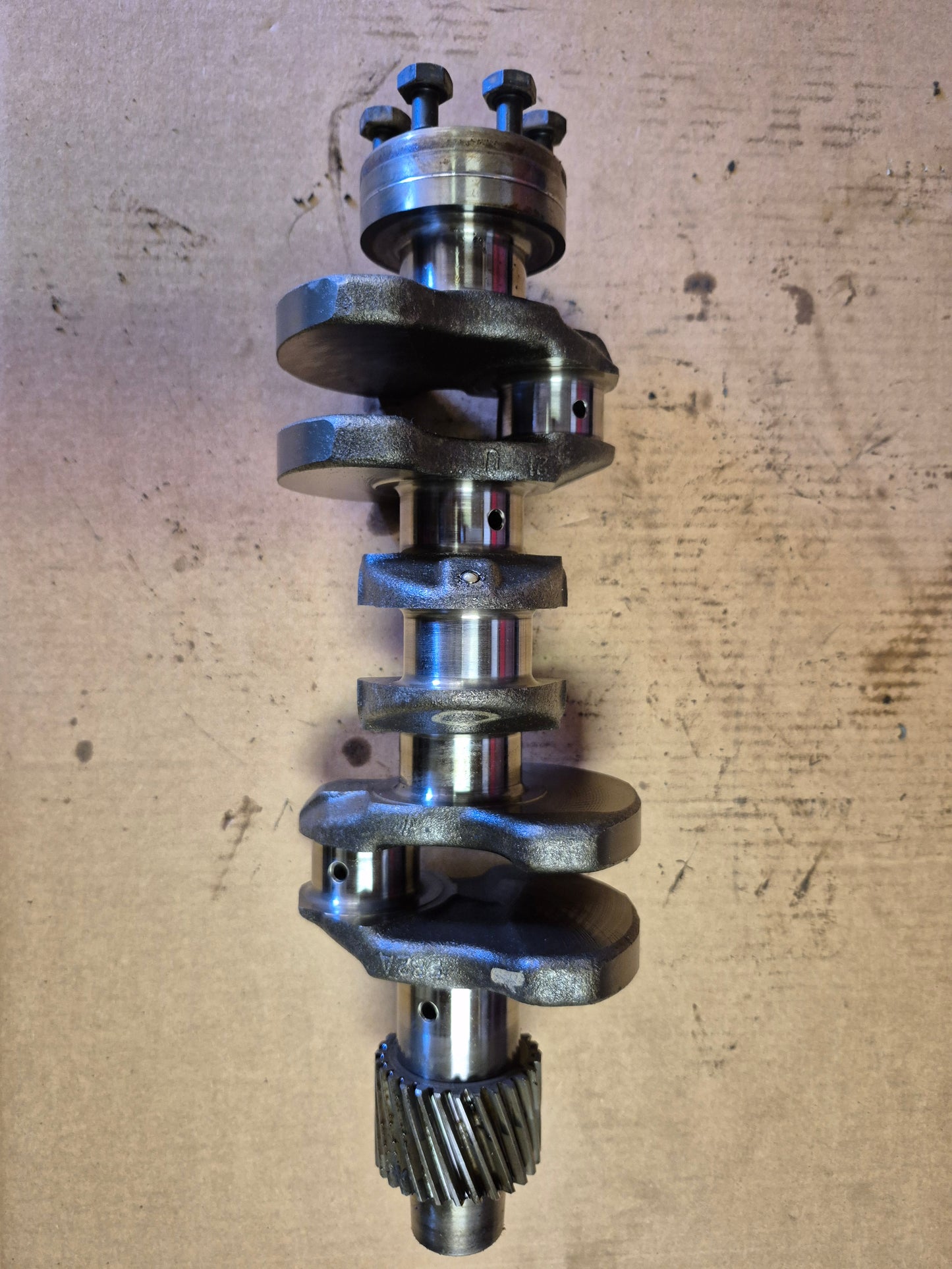 Crankshaft AM878526 John Deere 3215B