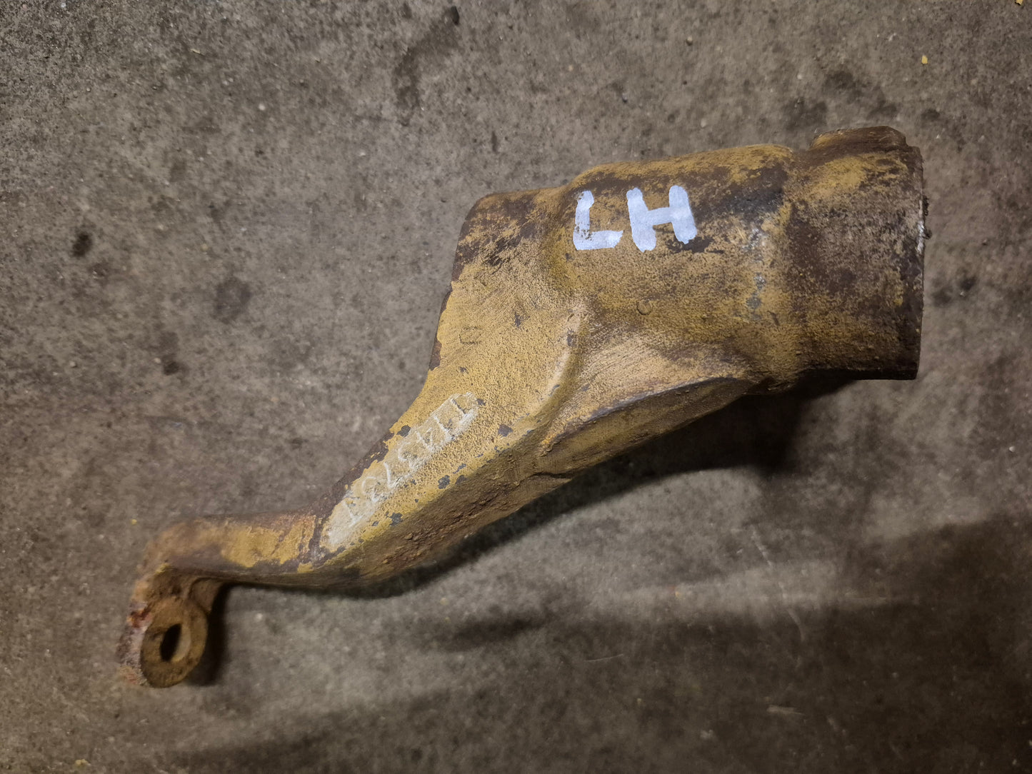 LH Bellcrank T14373T John Deere 2010C Crawler Dozer