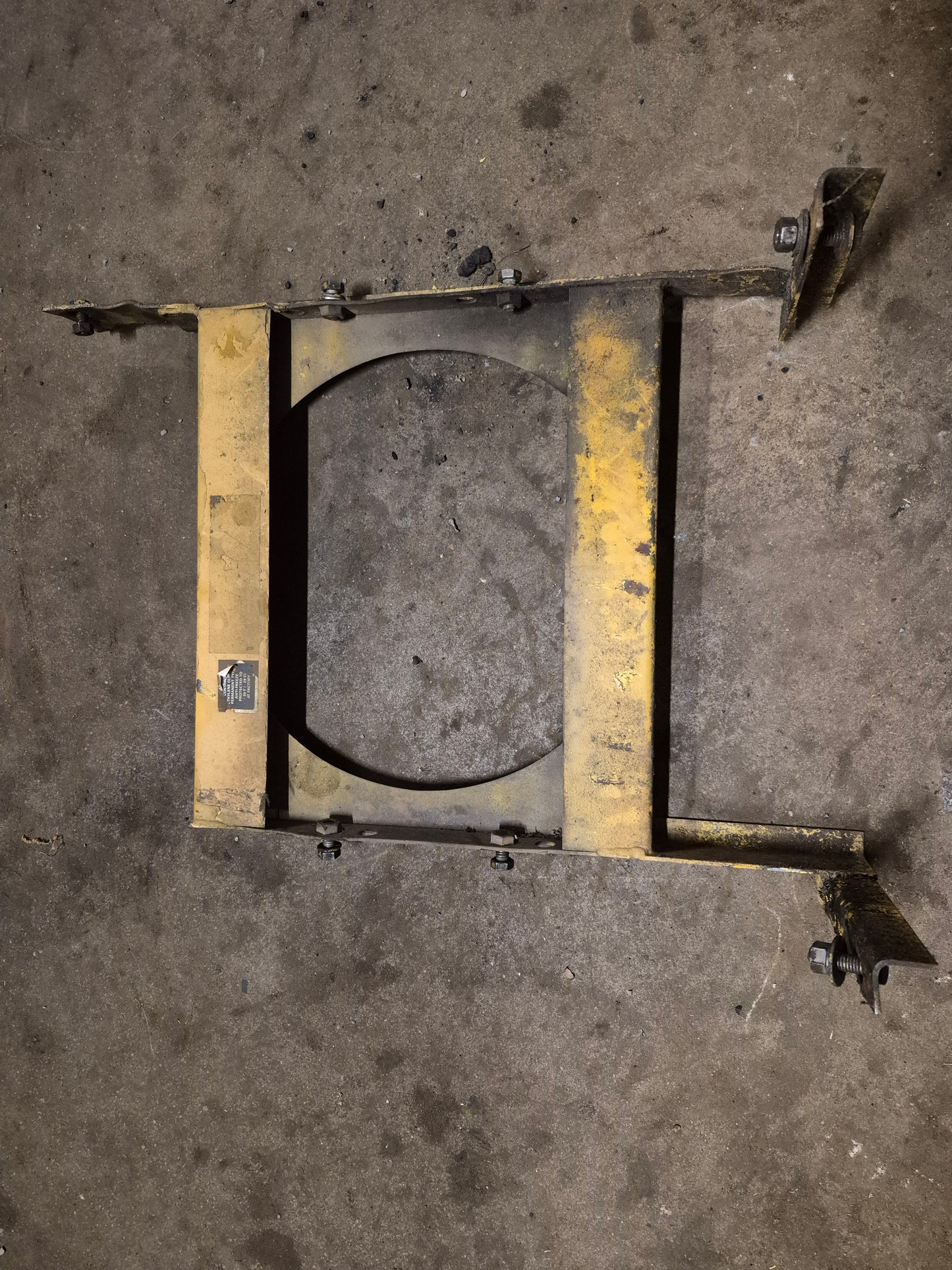 Hydraulic Oil Cooler Shroud 600046 244167 New Holland L775