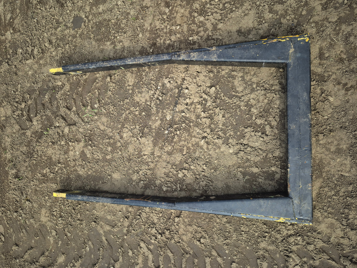 Top Link Support 198550 New Holland L775