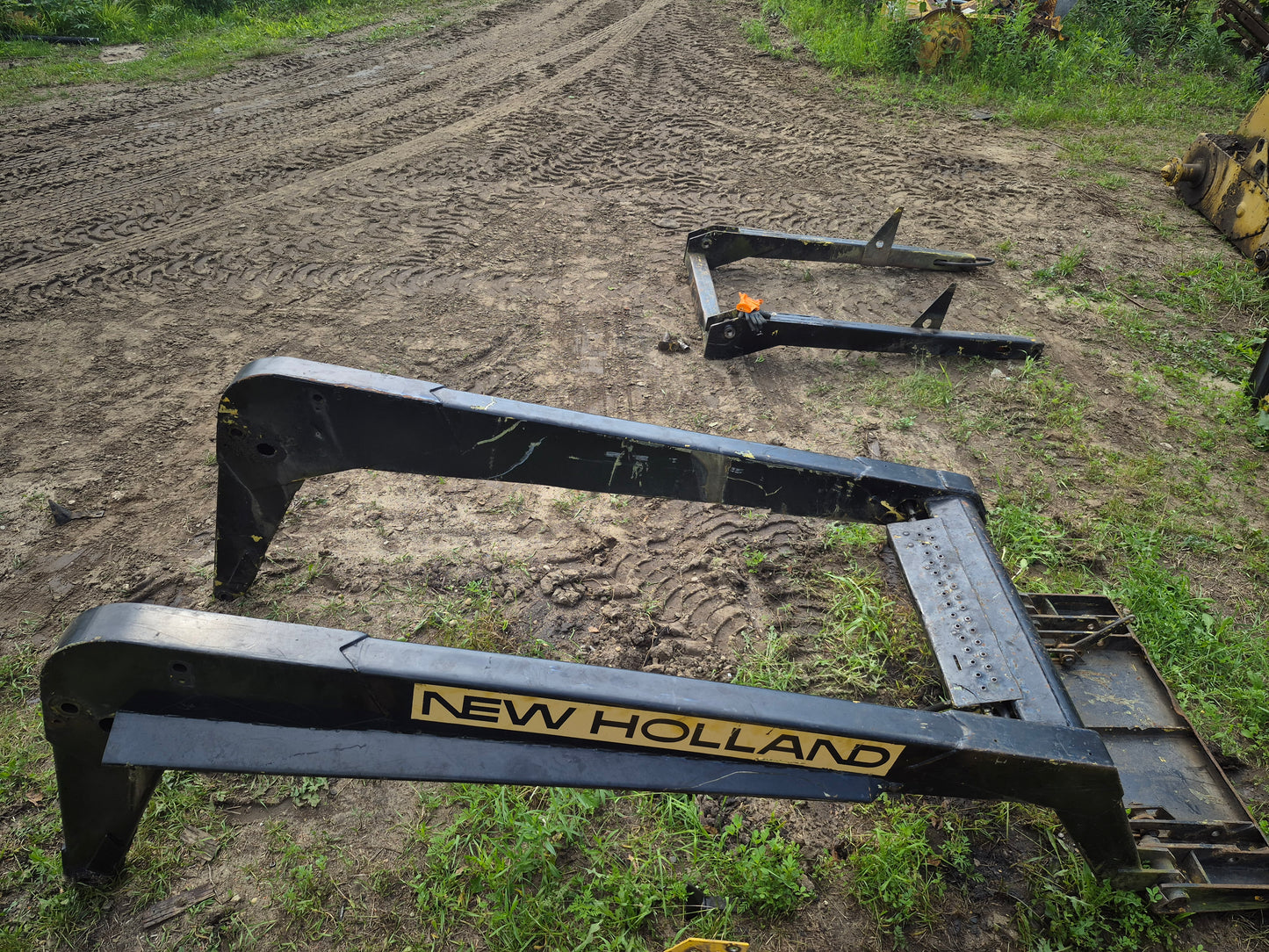 Loader Lift Frame 611640 New Holland L775