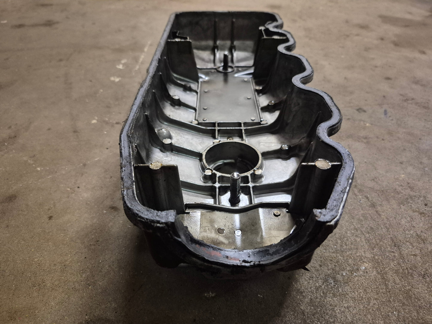 Valve Cover 6632758 Bobcat 742