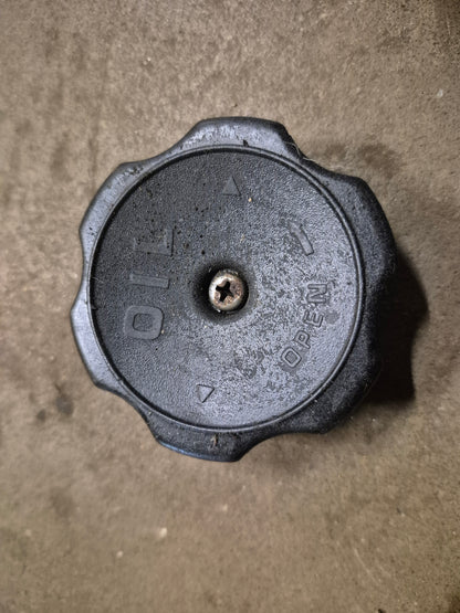 Oil Fill Cap 6632701 Bobcat 742