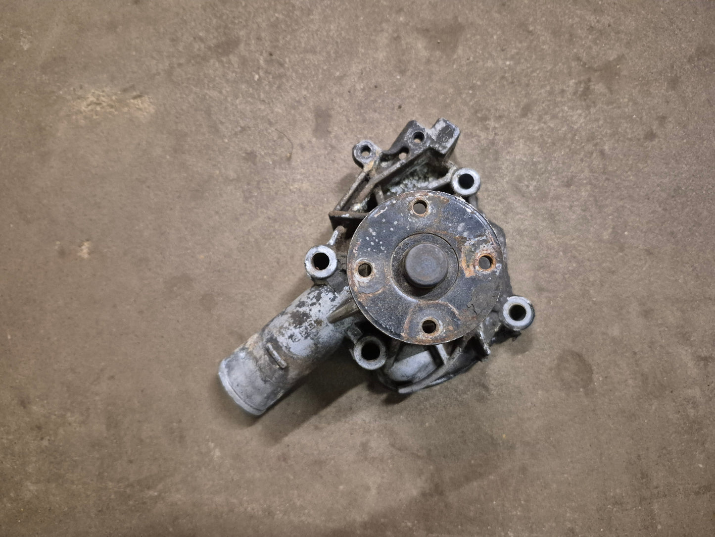 Water Pump 6632822 Bobcat 742