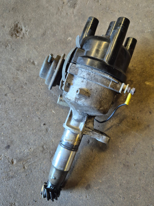 Distributor 6632618 Bobcat 742
