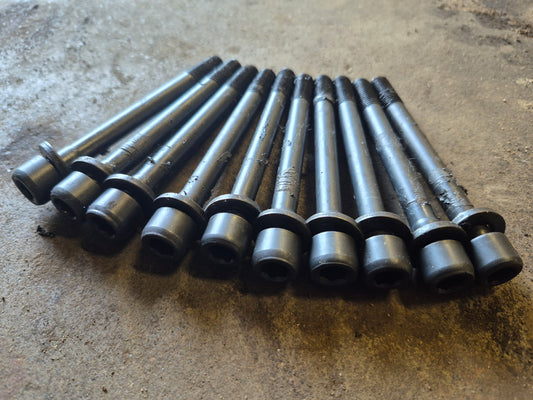 Cylinder Head Bolts 6632700 Bobcat 742