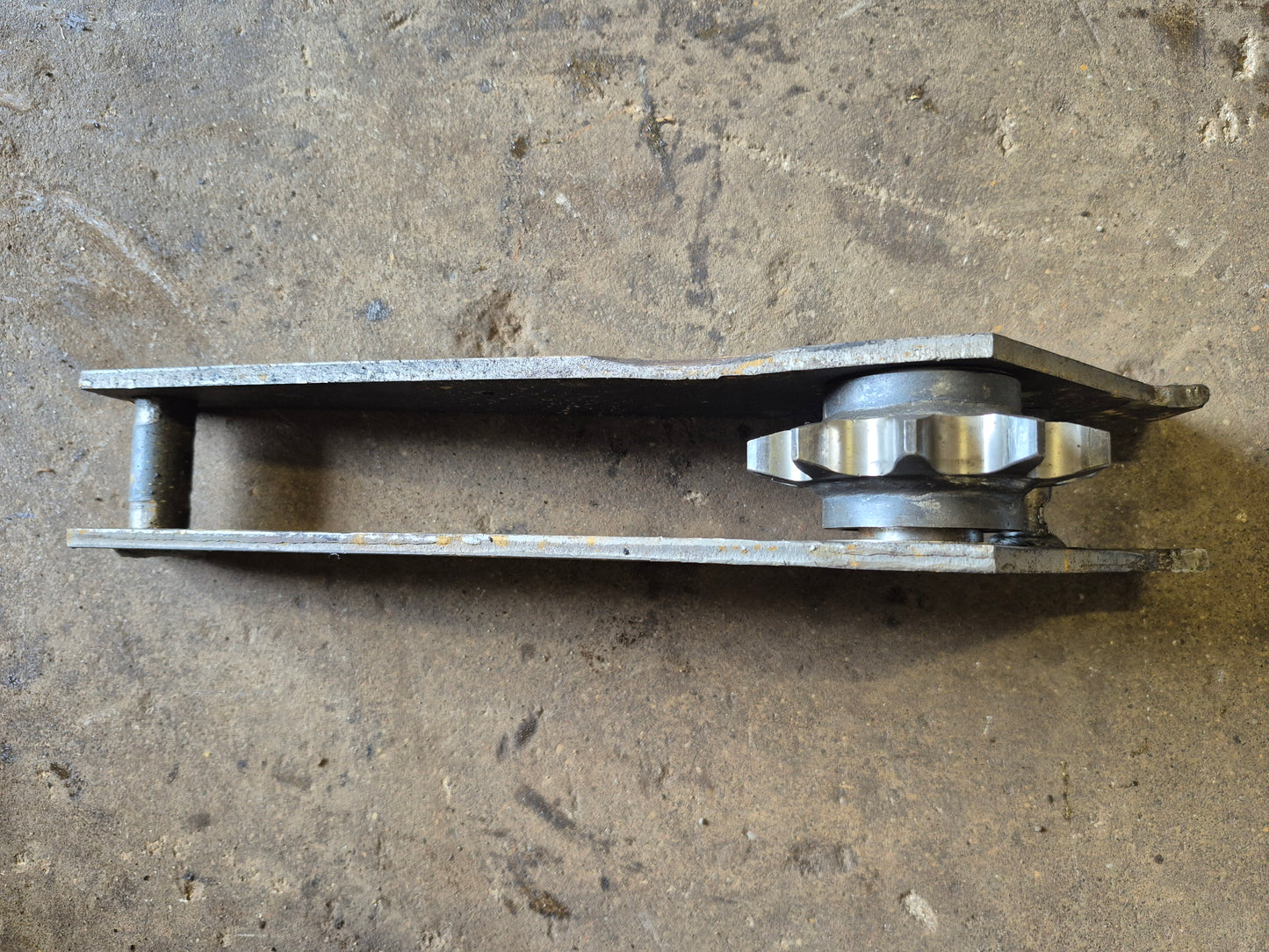 Idler Lever & Sprocket 196970 196974 New Holland L775