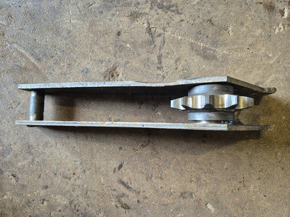 Idler Lever & Sprocket 196970 196974 New Holland L775