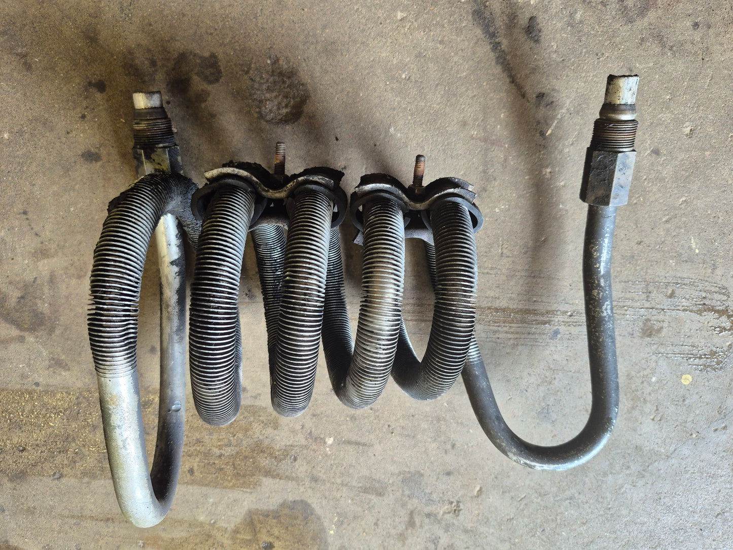 Engine Oil Cooling Tube Deutz F3L911/912