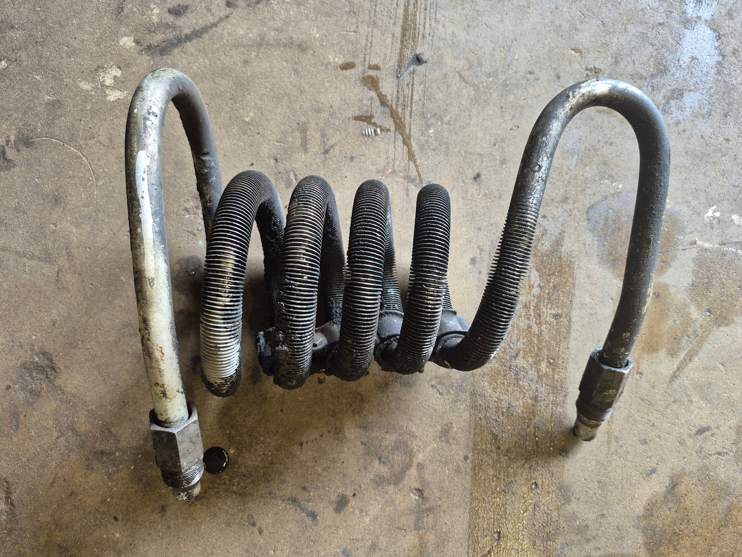 Engine Oil Cooling Tube Deutz F3L911/912