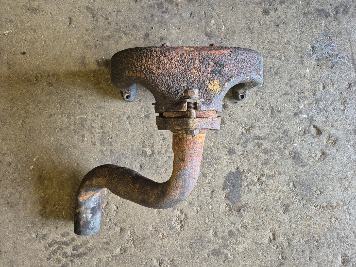 Exhaust Manifold Deutz F3L911/912