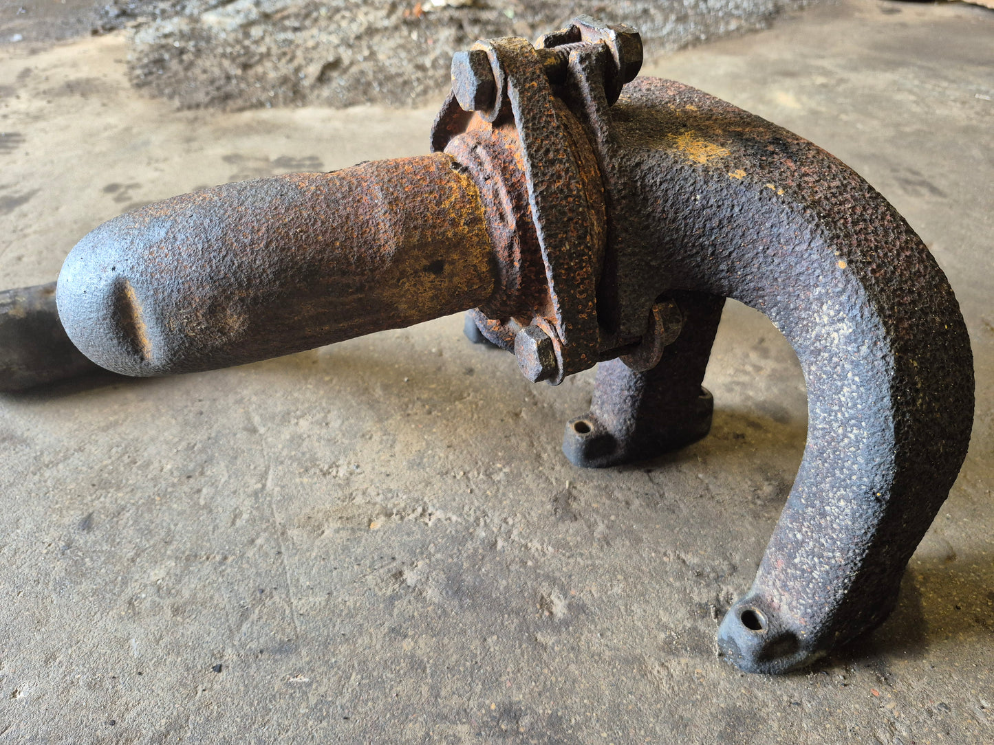 Exhaust Manifold Deutz F3L911/912