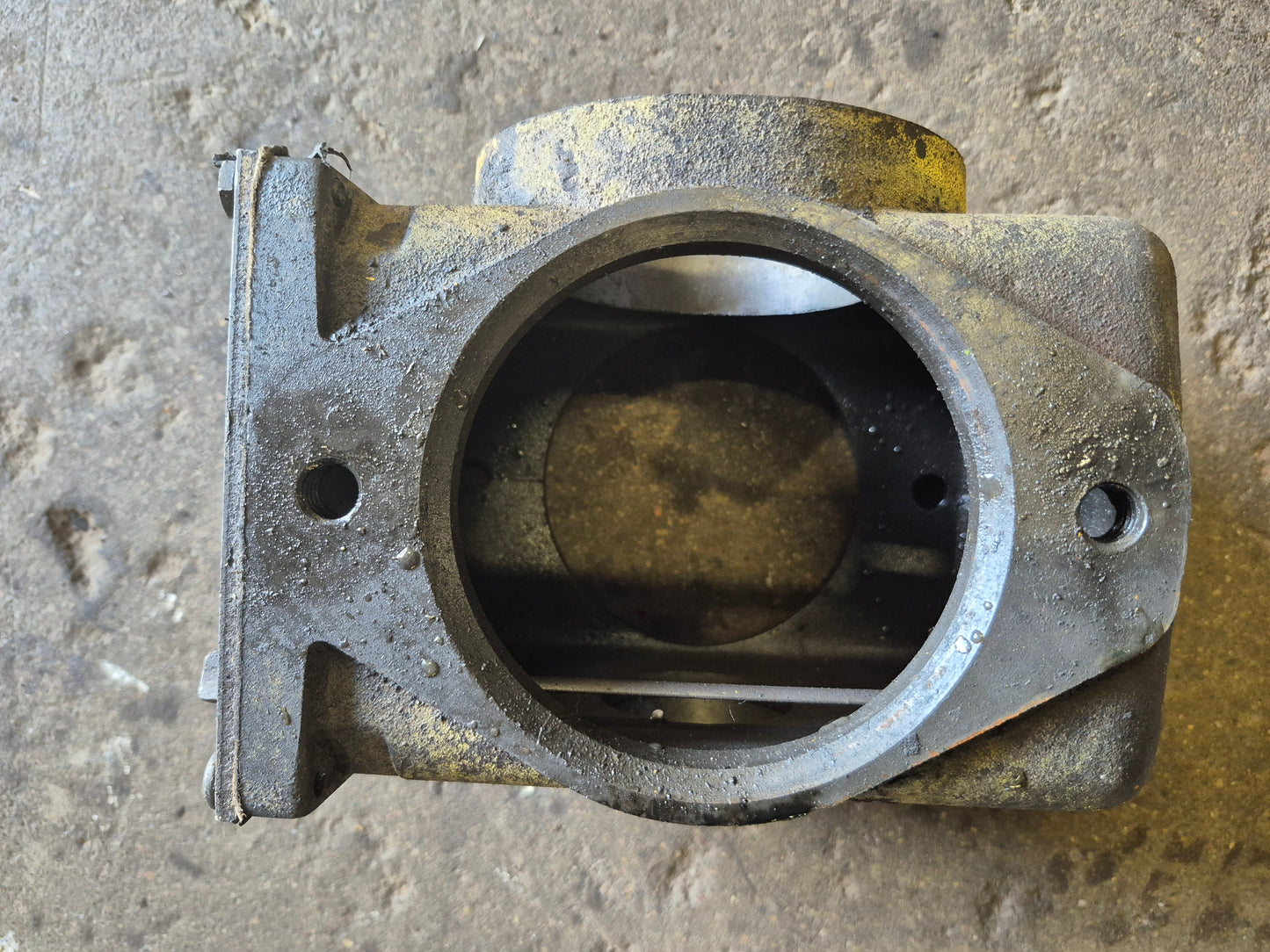 Gearbox Housing 196933 New Holland L775