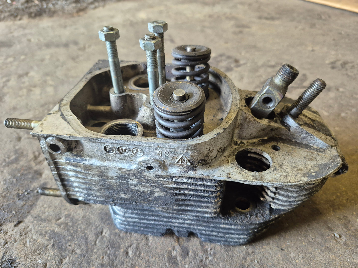 Cylinder Head Deutz F3L911/912