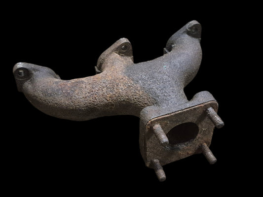 Exhaust Manifold 15371-12310 Kubota D950 Engine