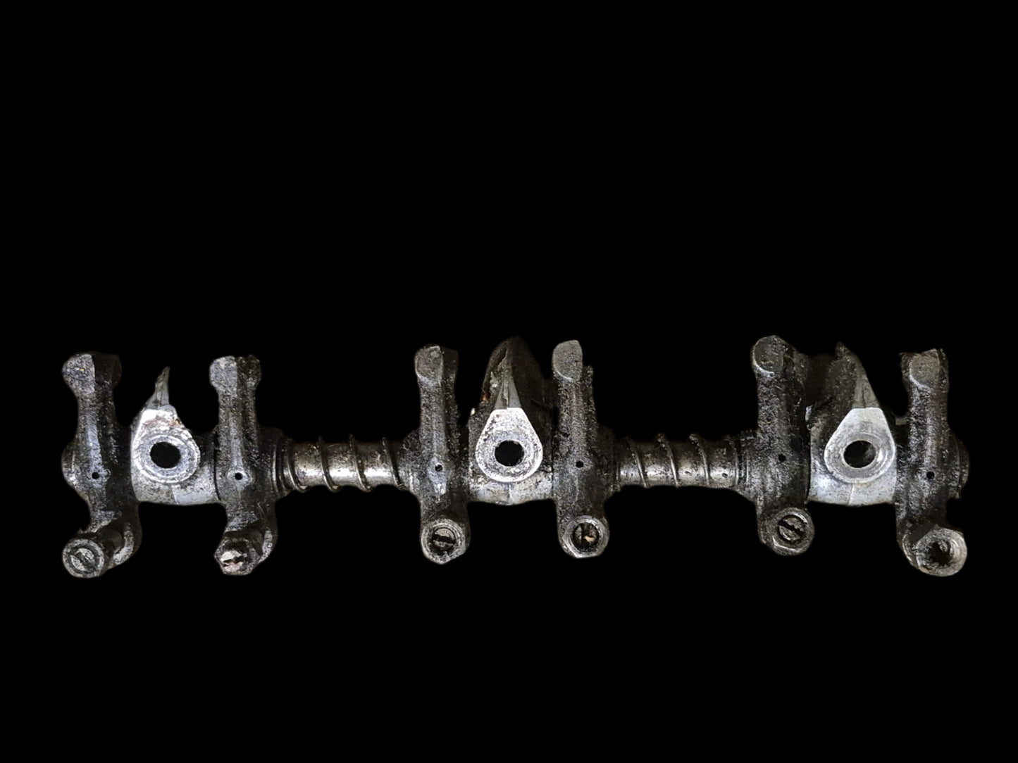 Rocker Arm Assembly 15381-14050 15381-14350 19264-14030 Kubota D950 Engine