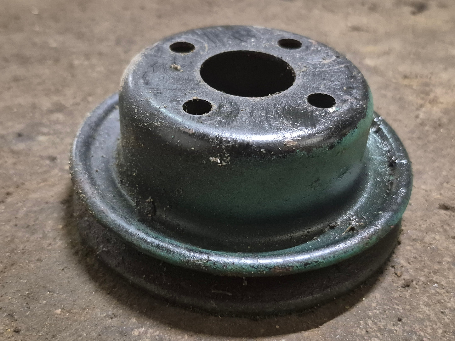 Water Pump Pulley 15531-74250 Kubota D950 Engine