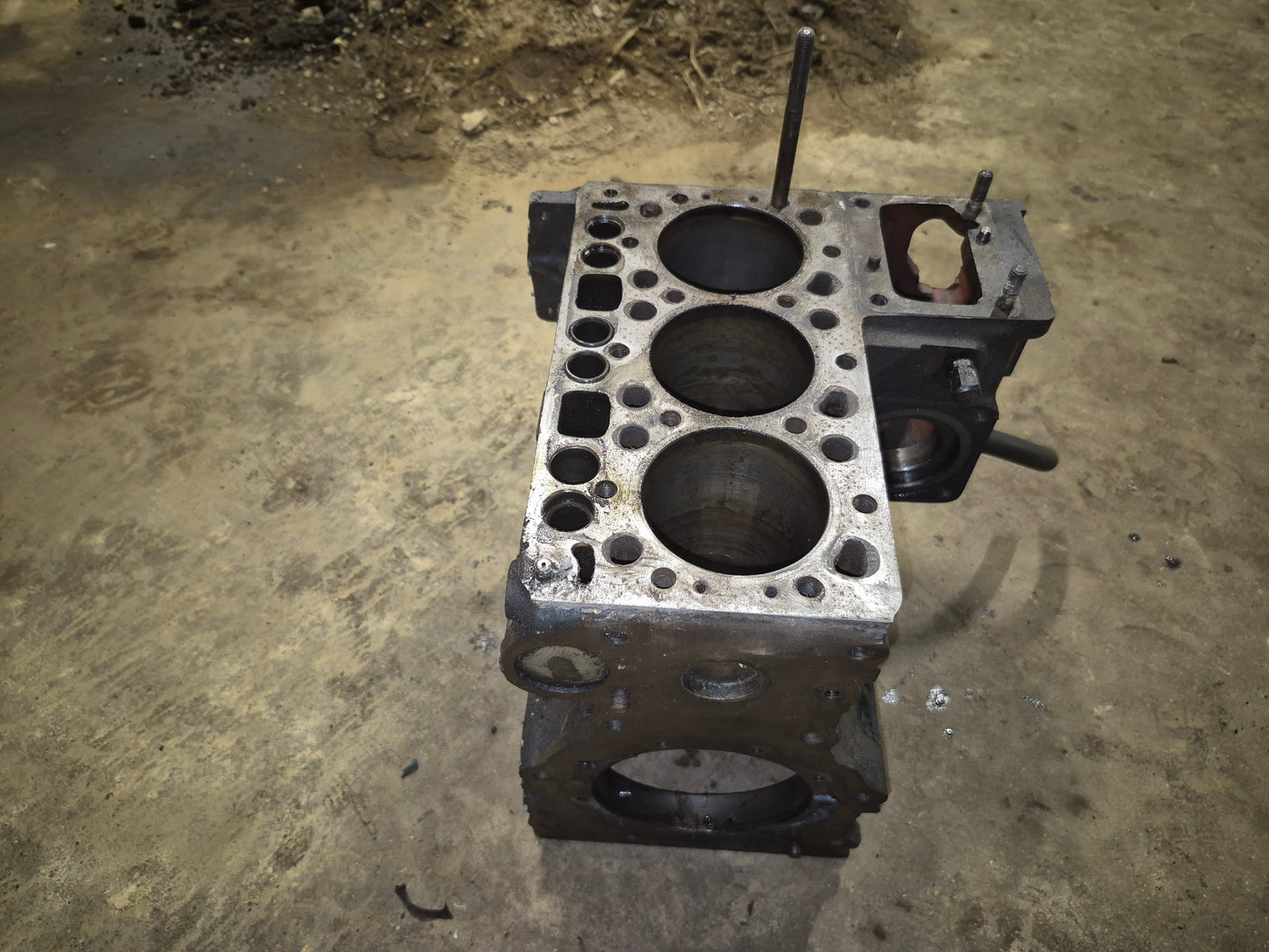 Engine Block 15533-01010 Kubota D950 Engine