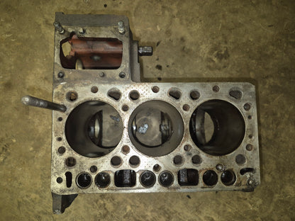 Engine Block 15533-01010 Kubota D950 Engine