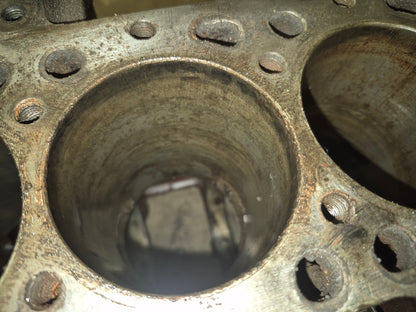 Engine Block 15533-01010 Kubota D950 Engine