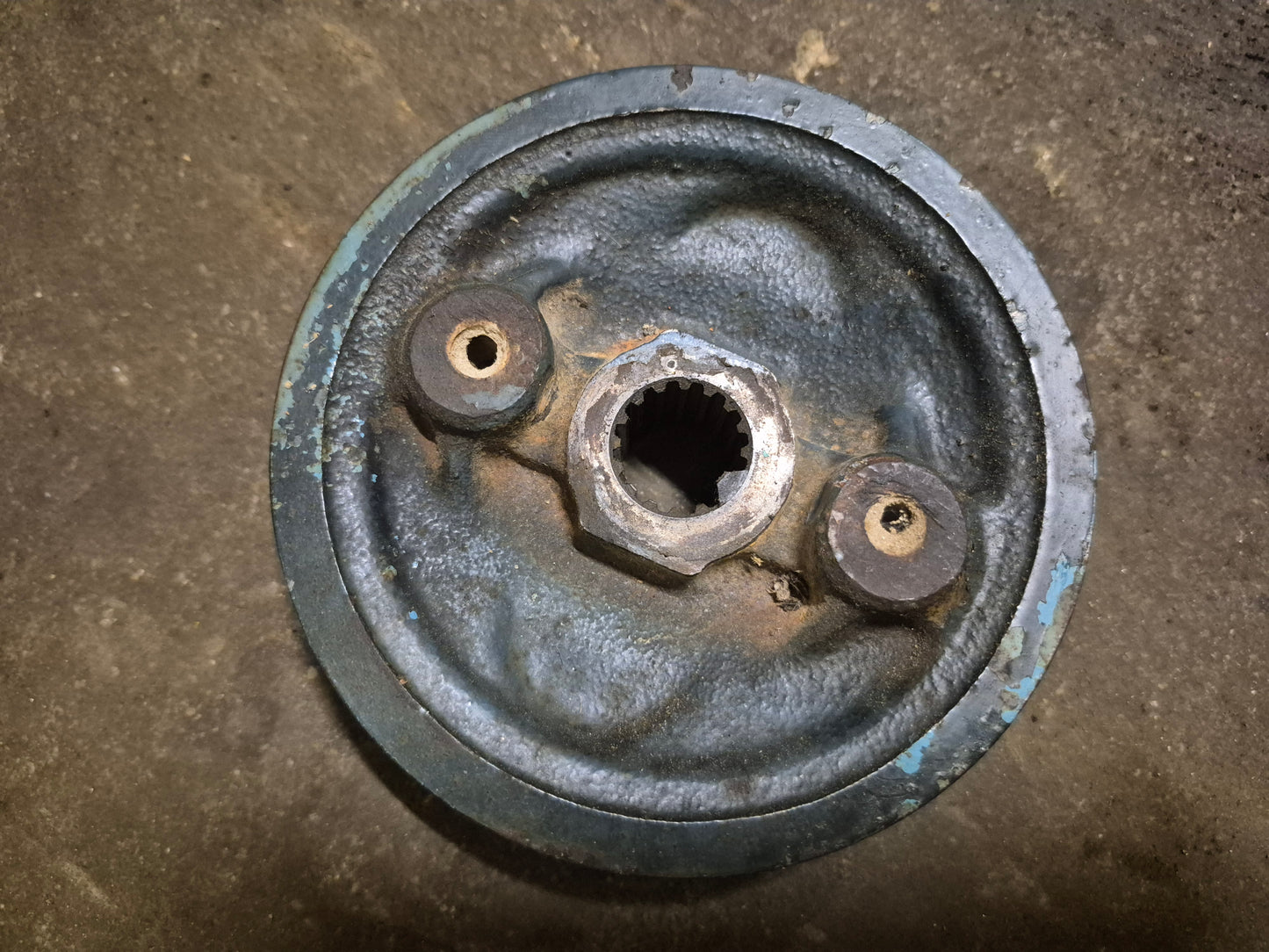 Crankshaft Pulley 15393-74280 Kubota D950 Engine