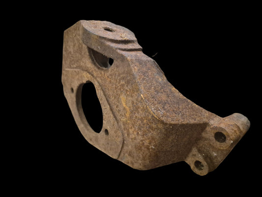 Motor Mount Support 247421A1 CASE 40XT 60XT 70XT 75XT 85XT 90XT 95XT 1840 1845C