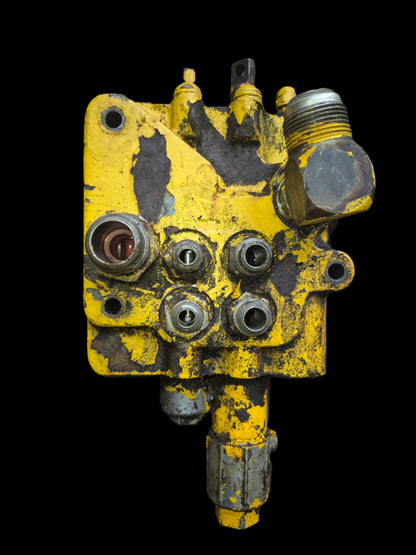 Hydraulic Control Valve D33927 CASE 310G