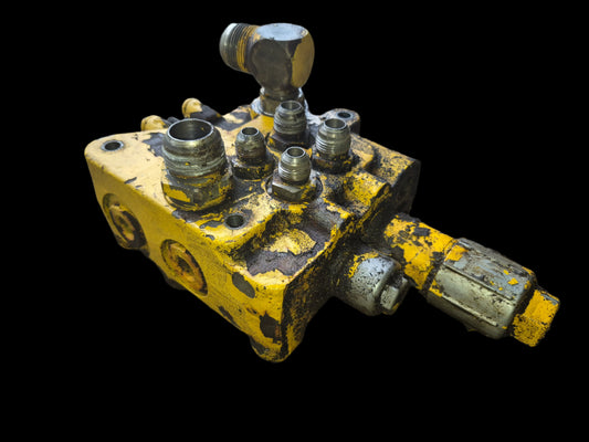 Hydraulic Control Valve D33927 CASE 310G