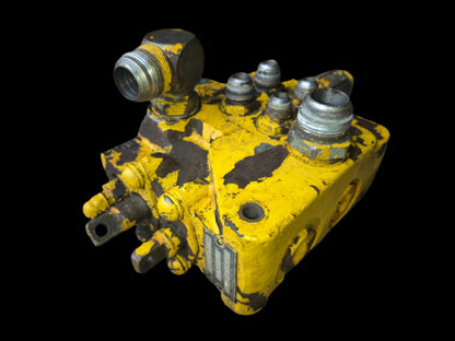 Hydraulic Control Valve D33927 CASE 310G