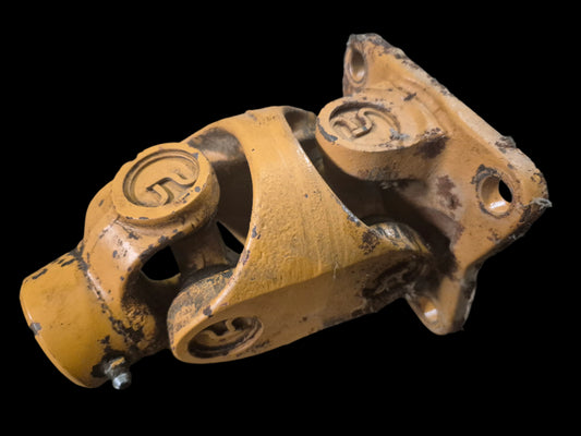 Pump Adapter Universal Joint H435187 D132913 CASE 1845C