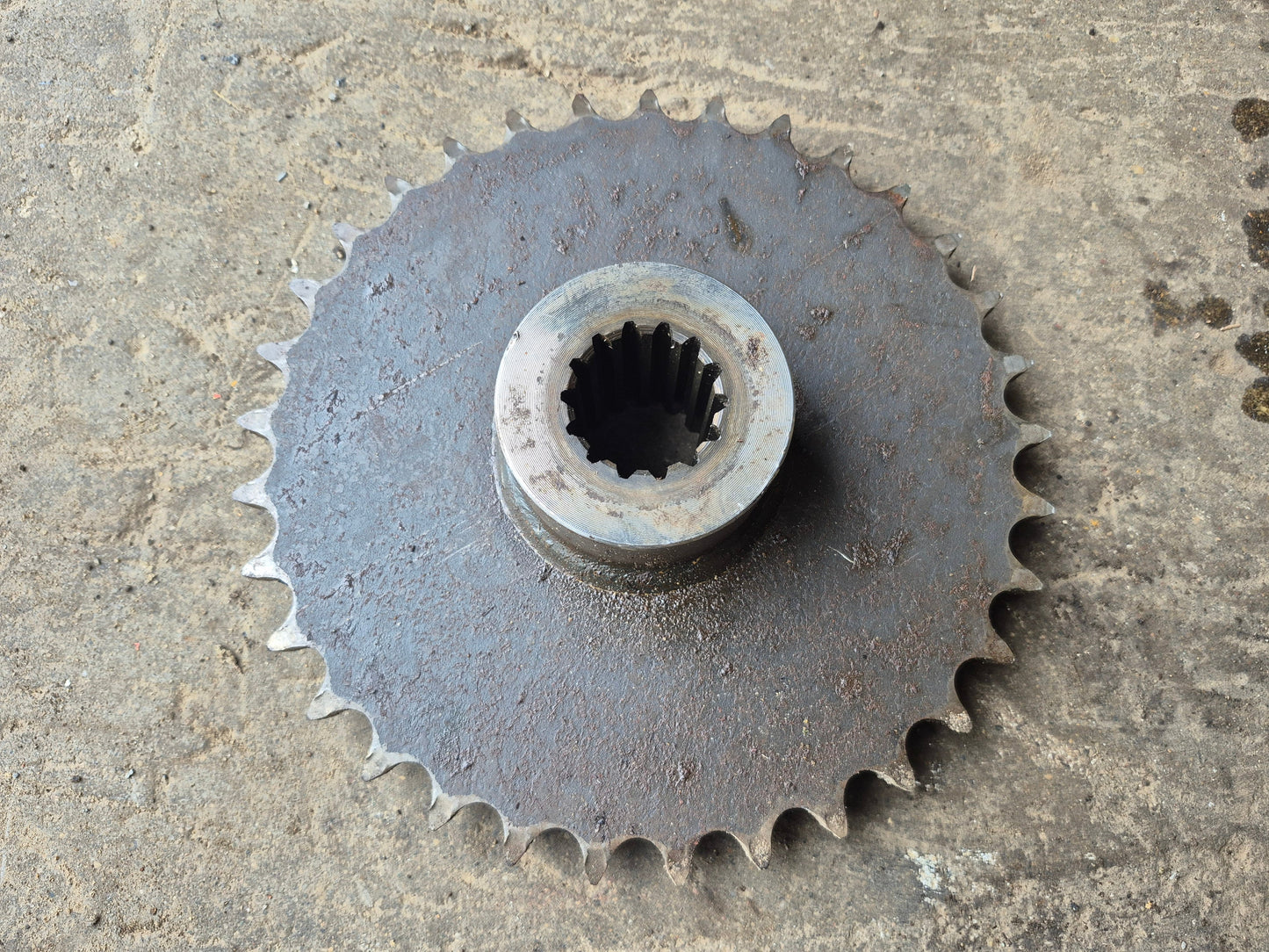 Drive Axle Sprocket D120108 CASE 1845 1845B 1845C