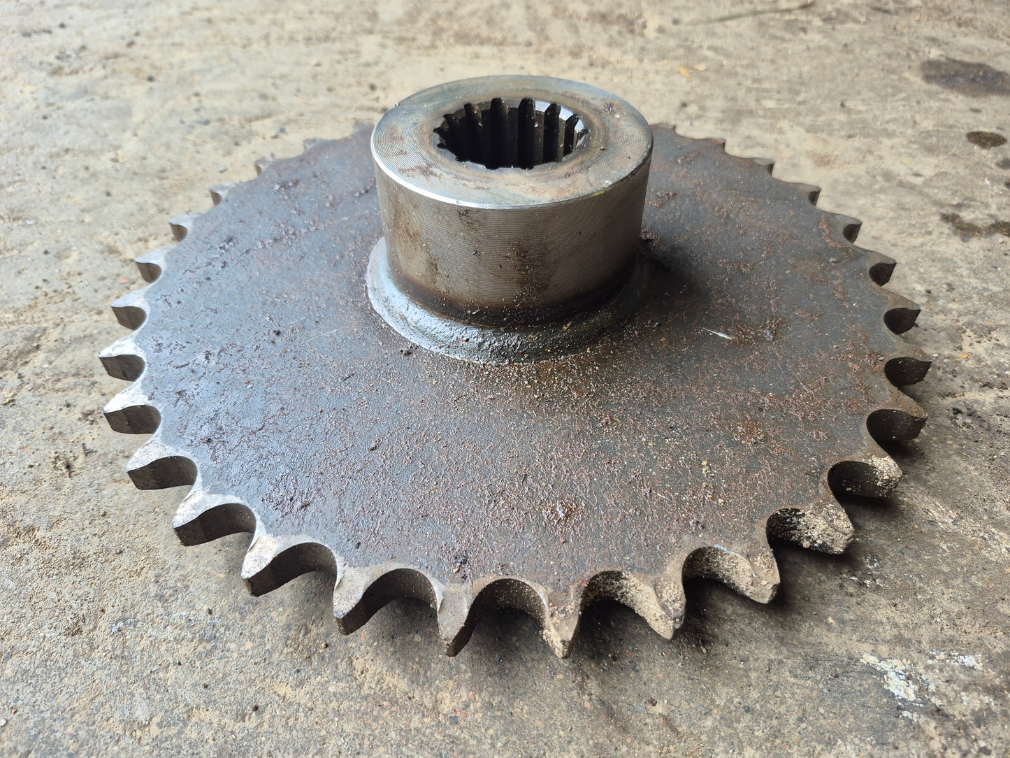 Drive Axle Sprocket D120108 CASE 1845 1845B 1845C